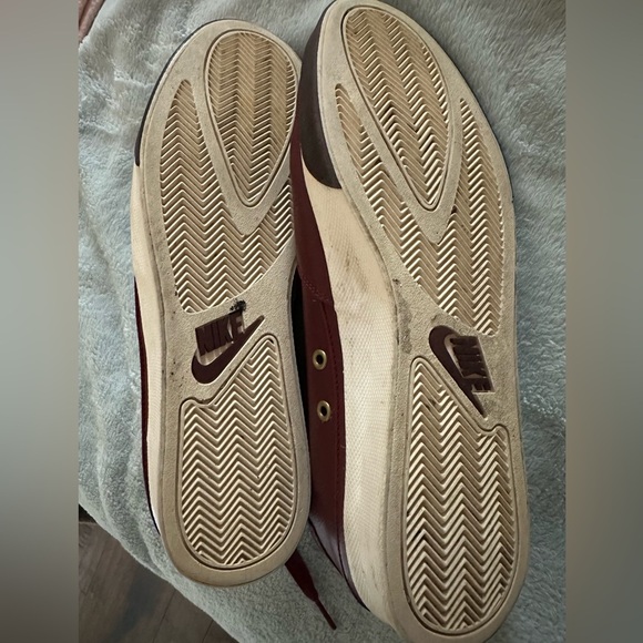 Nike Pepper Low BEAUTIFUL & RARE Men's Size 12.5 Excellent Condition Red Leather - Picture 6 of 6